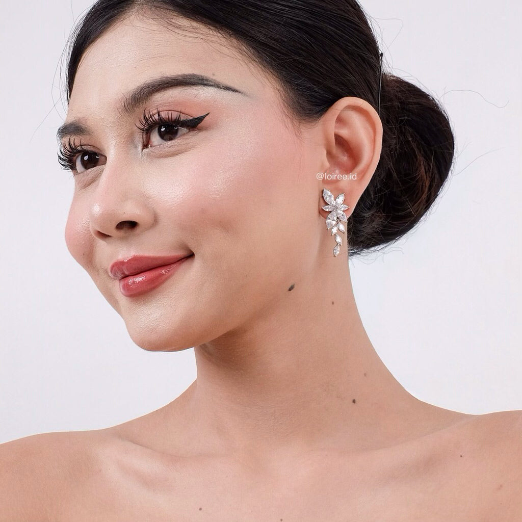 ELLOWYN Zirconia Marquise Bridal Necklace and Earrings Set - Wedding