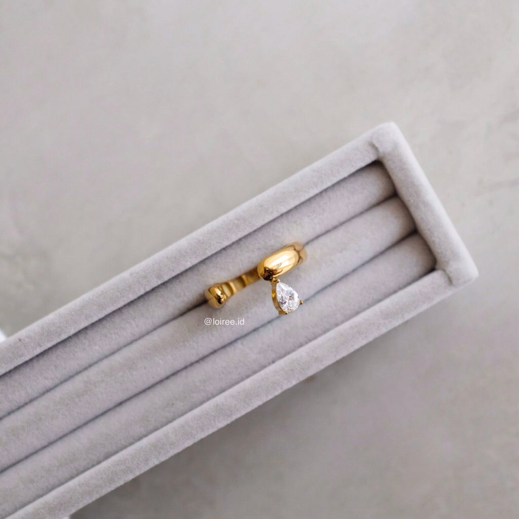 LOIREE - TOVE Teardrop Open Ring - Gold Plated Stainless Steel