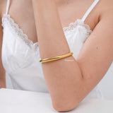 LOIREE - YORK Classic Round Bangle Bracelet - Gold Plated Stainless Steel