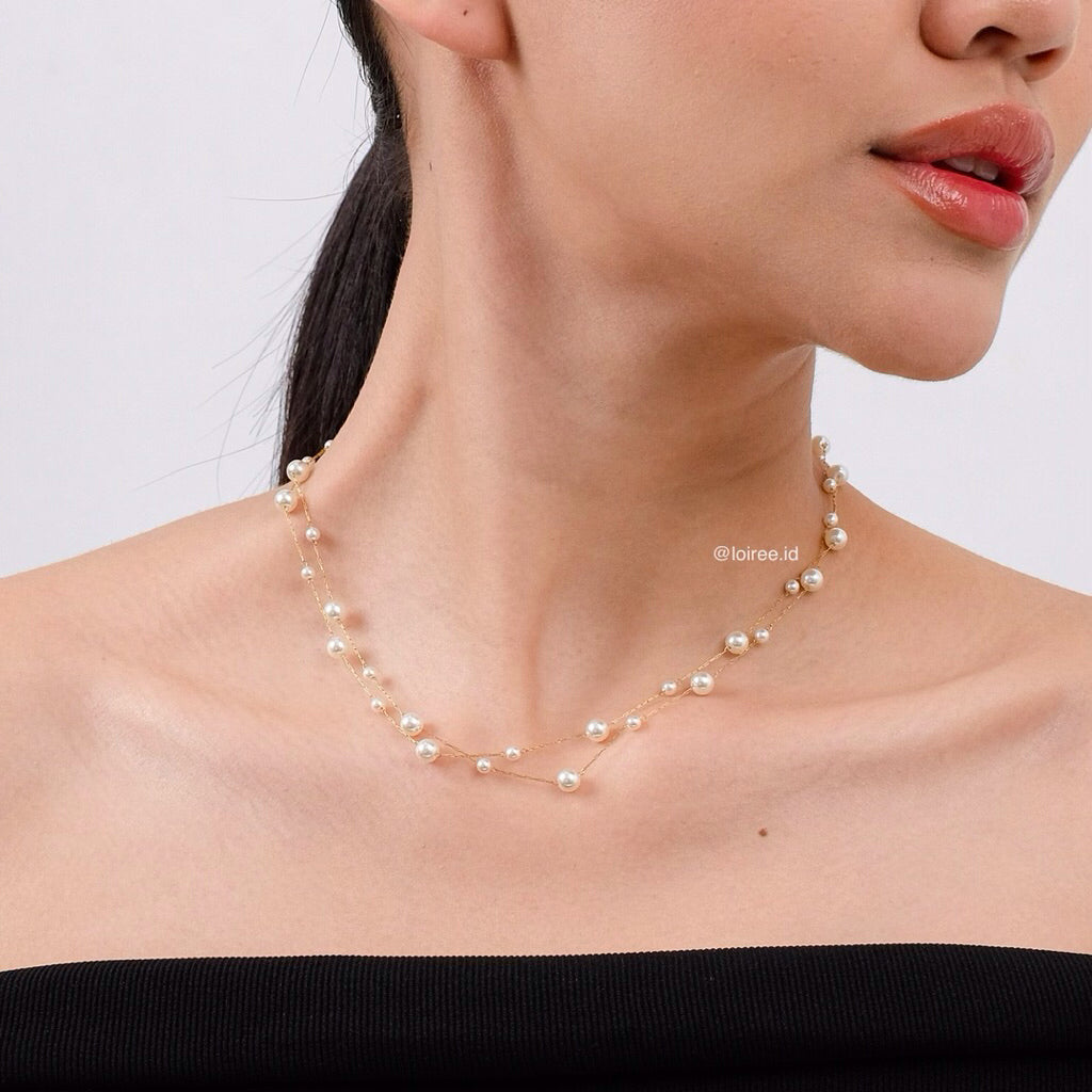 LOIREE - SIENNA Twisted Pearl Chain Necklace - Gold Plated Stainless Steel