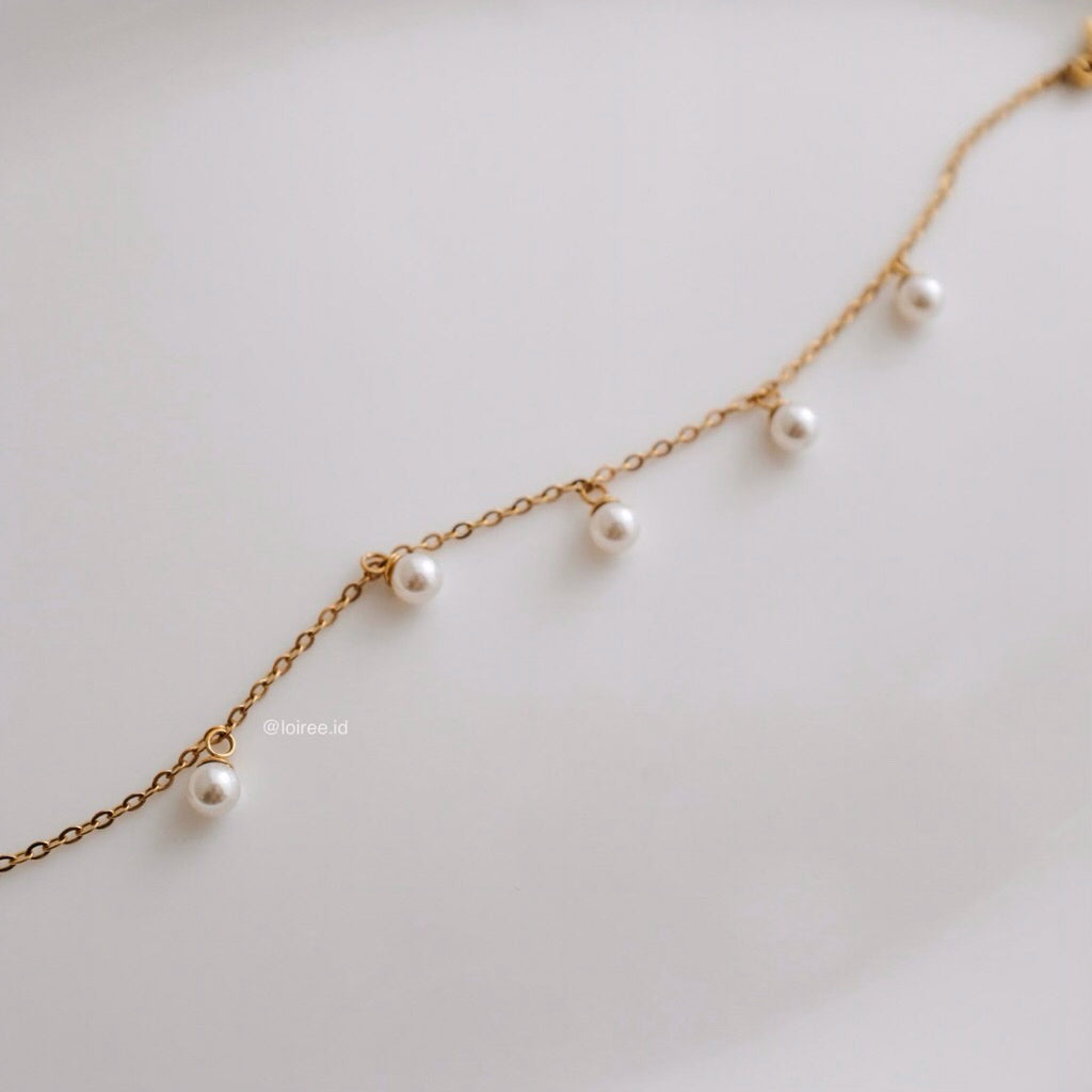 LOIREE - SHEA Pearl Chain Bracelet - Gold Plated Stainless Steel