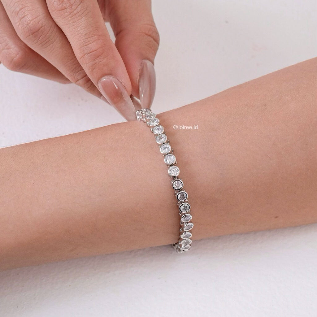 CONLEY Zirconia Round Tennis Bracelet