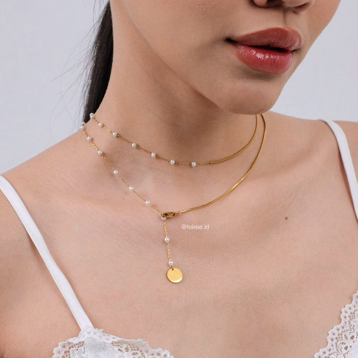 LOIREE - LAYNE Pearl Snake Chain Necklace - Gold Plated Stainless Steel
