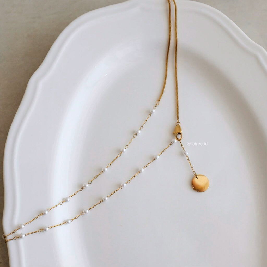 LOIREE - LAYNE Pearl Snake Chain Necklace - Gold Plated Stainless Steel