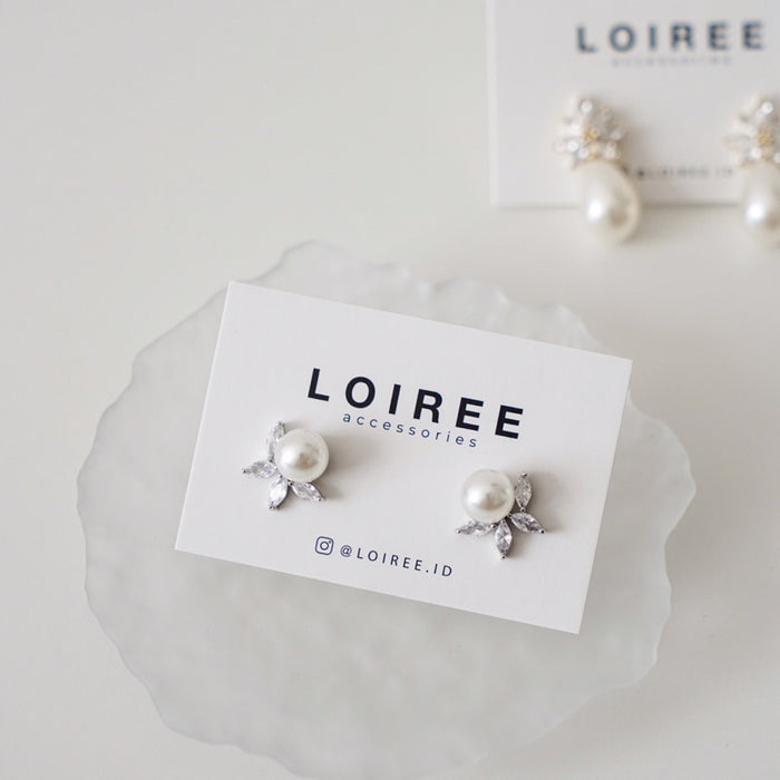 AXELA Zirconia Pearl Earrings